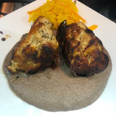 Pollo en salsa de frijol negro a la Sonorense Receta de VÍCTOR ARRIOLA  ??- Cookpad