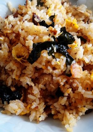 Hình của món Cơm chiên cá ngừ.