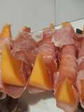 Meloni con prosciutto