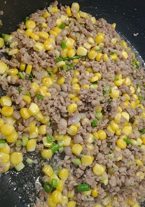 Hình của món Thịt băm xào ngô ngọt.