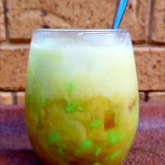 A picture of Cendol manis (dawet).