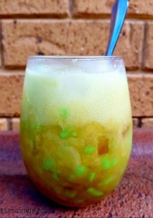 A picture of Cendol manis (dawet).