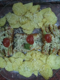 વેજ ચીઝ ટોસ્ટ સેન્ડવીચ (Veg. Cheese Toast Sandwich Recipe In Gujarati) રેસીપી મુખ્ય ફોટો