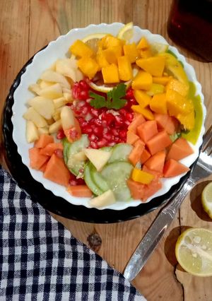 ফ্রুট স্যালাড (Fruit salad recipe in Bengali) রেসিপির প্রধান ছবি