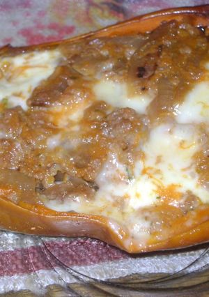 Una foto de Zapallo anco relleno gratinado