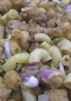 A picture of Macroni ChanaChat.
