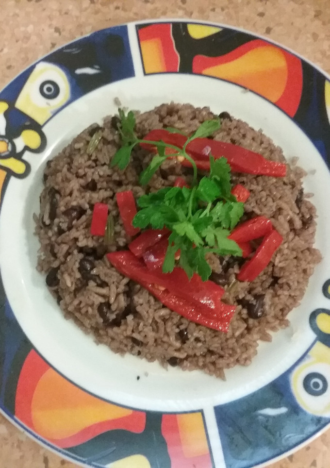 Una foto de Arroz Moros y cristianos