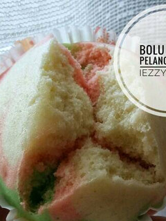 Foto resep Bolu Kukus Pelangi Mekar