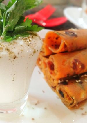 સિંધી કોકી(SINDHI SPECIAL DAHI KOKI(THEPLA) રેસીપી મુખ્ય ફોટો