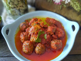 Bola daging balado