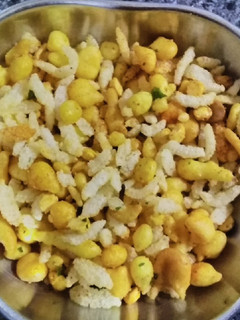 காரா பூந்தி (Kaara poondhi recipe in tamil) செய்முறை முக்கிய புகைப்படம்