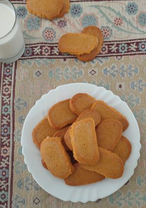A picture of Shrewsbury biscuits.