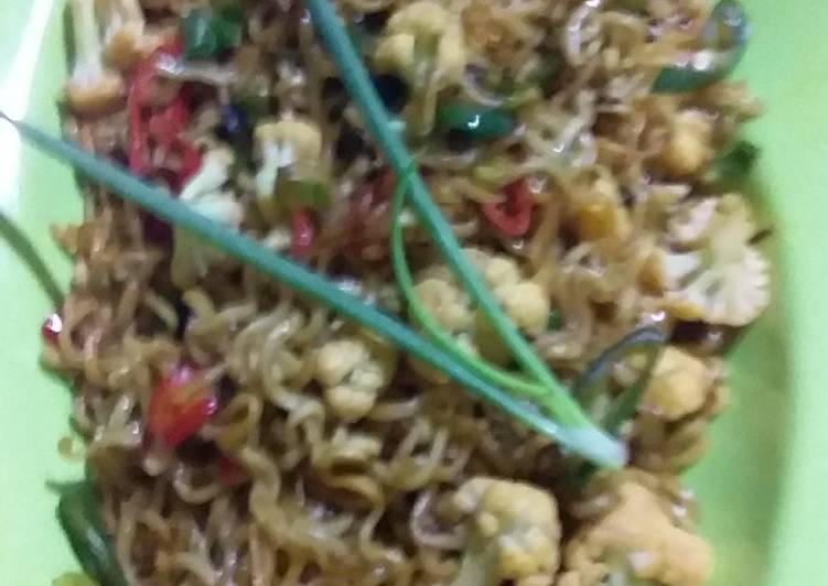 Cara Gampang Membuat Mie goreng praktis., Menggugah Selera