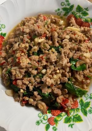 A picture of Minced pork Thai basil.
