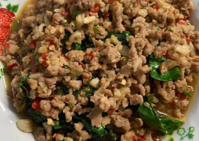 Minced pork Thai basil recipe main photo