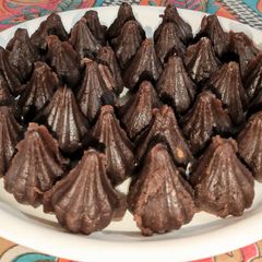A picture of Parle-G Modak.
