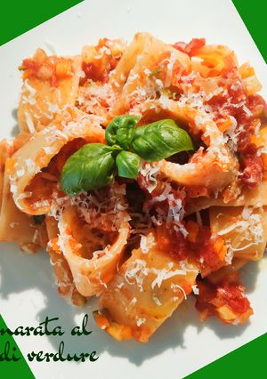 Foto di Calamarata al ragù di verdure