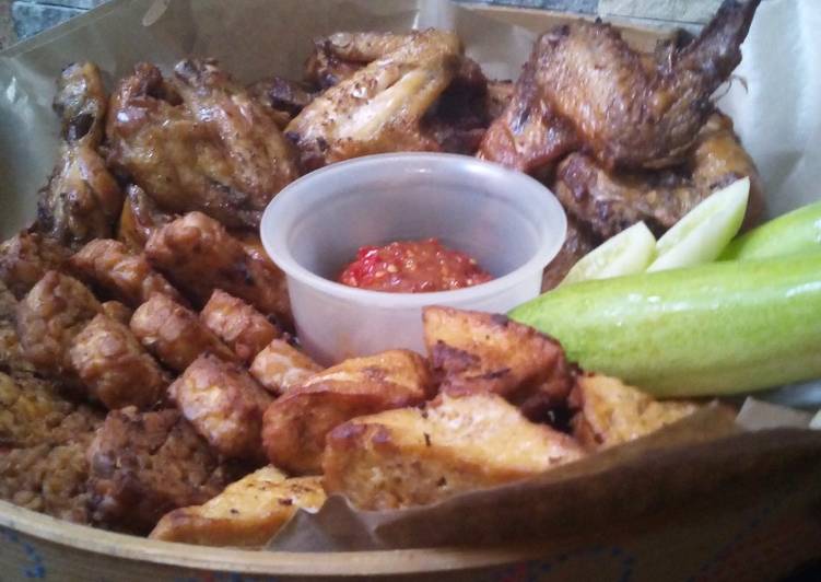 Ayam, tahu, tempe bacem 3 in 1