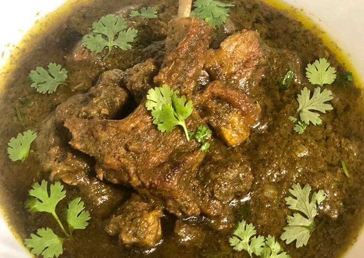 Green Mutton curry / Haryali Gosht