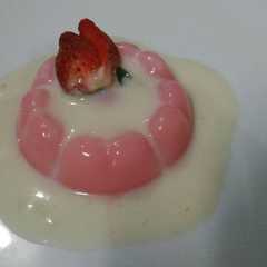 รูปของ Strawberry Pudding