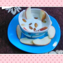 A picture of Apple Kheer.