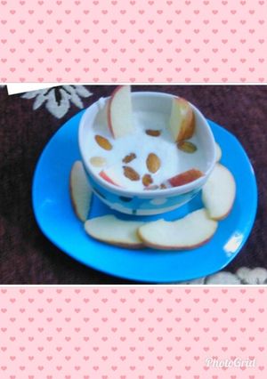 A picture of Apple Kheer.