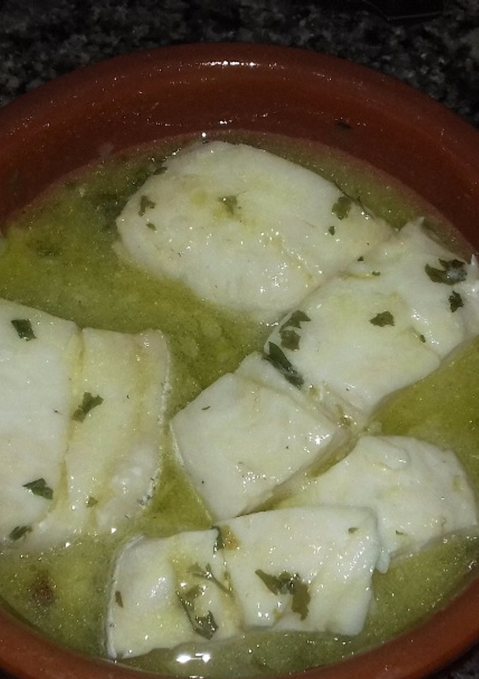 Una foto de Bacalao al pil pil
