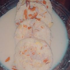 A picture of Bread Rasmalai.