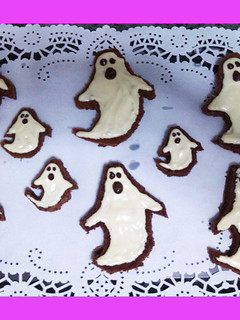 Una foto de Recetas fáciles para Halloween, fantasmas de chocolate