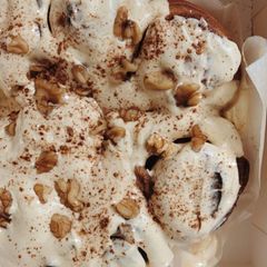 A picture of Sticky cinnamon buns.