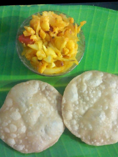 பூரி செய்முறை முக்கிய புகைப்படம்