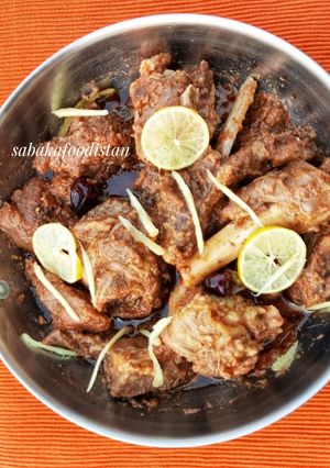 A picture of Butt Mutton Karahi 😋❤🍲.