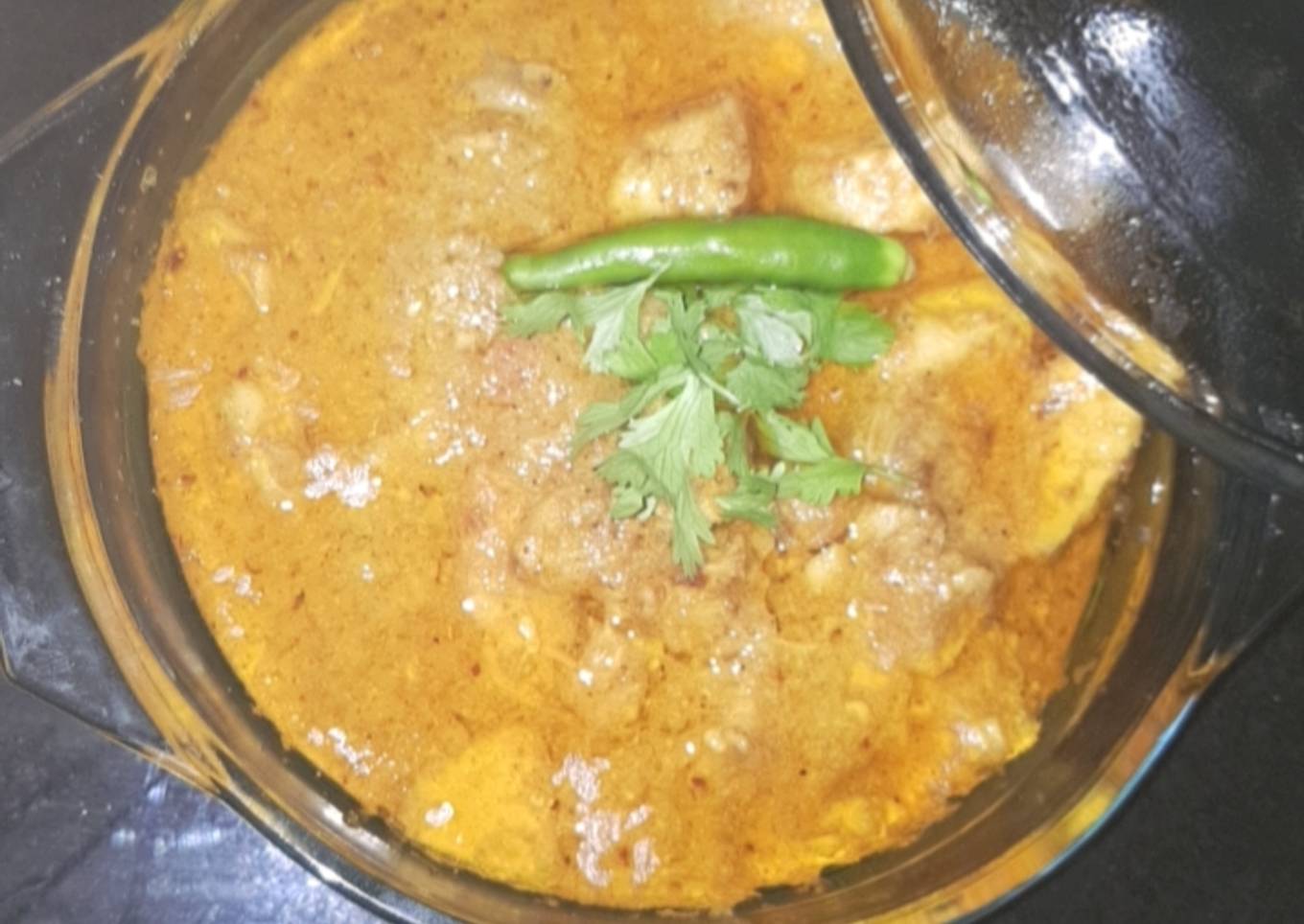 Restaurant style chicken handi