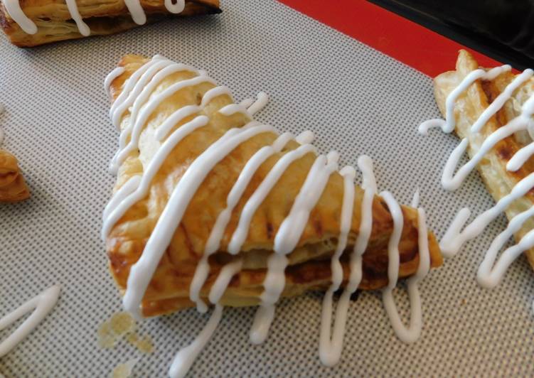 Recipe of Appetizing Easiest Apple Turnovers