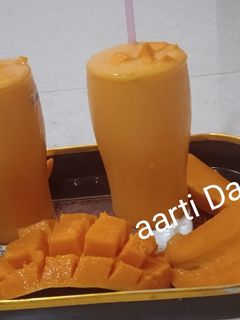 मैंगो शेक(mango shake recipe in hindi) रेसिपी मुख्य फोटो