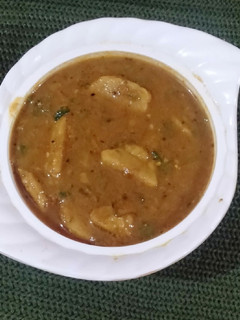 गट्टे की सब्जी (gatte ki sabzi recipe in Hindi) रेसिपी मुख्य फोटो