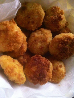 Una foto de Croquetas de papa a lo catracho