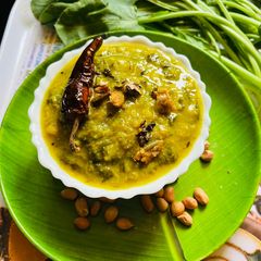 A picture of Sorrel leaves Muddhabhaji (Ambat chuka).
