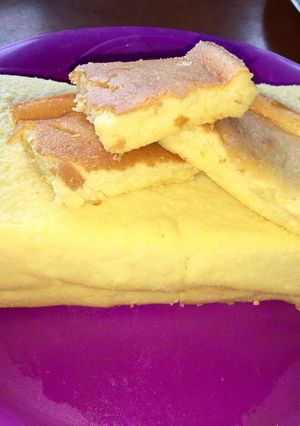 Una foto de Postre de queso crema súper esponjoso se desase en la boca