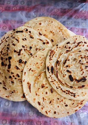 A picture of Lachha paratha.