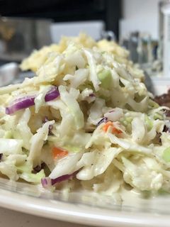 A picture of Tangy Cole Slaw.