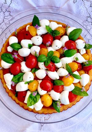 A picture of Caprese Savory Tart.