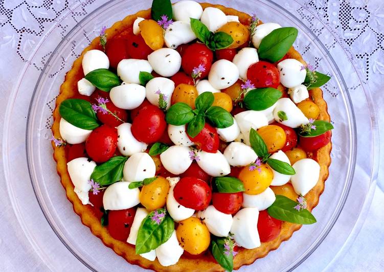 Torta salata caprese