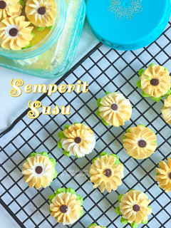 Gambar Semperit Susu (Biskut Raya)