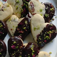 A picture of Rose pistachio chocolate cookies.