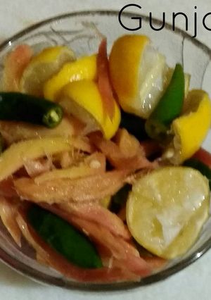 A picture of Ginger lemon pickle.