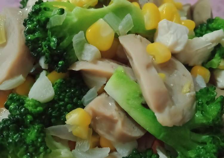 Cara Gampang mengolah Cah brokoli jagung yang praktis