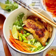 A picture of Vietnamese Noodle with Lemongrass Chicken.