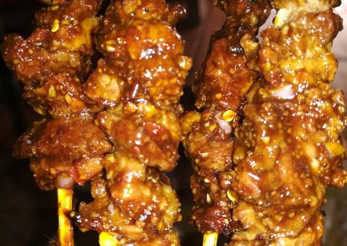 Resep Sate sapi sambal kacang pedas yang Bikin Ngiler