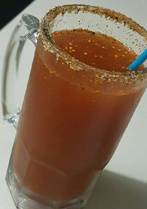 Una foto de Michelada